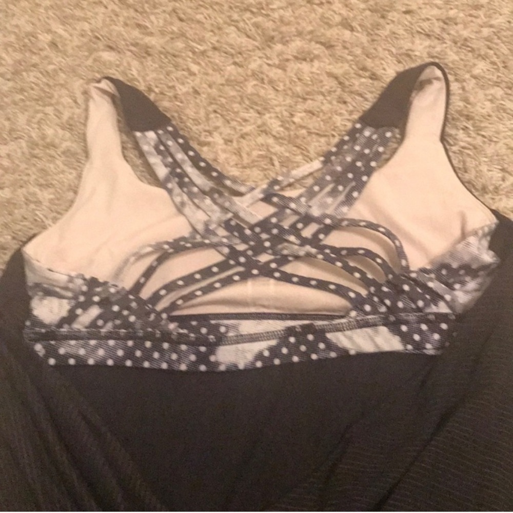 Lululemon Wild Tank - Picture 6 of 9
